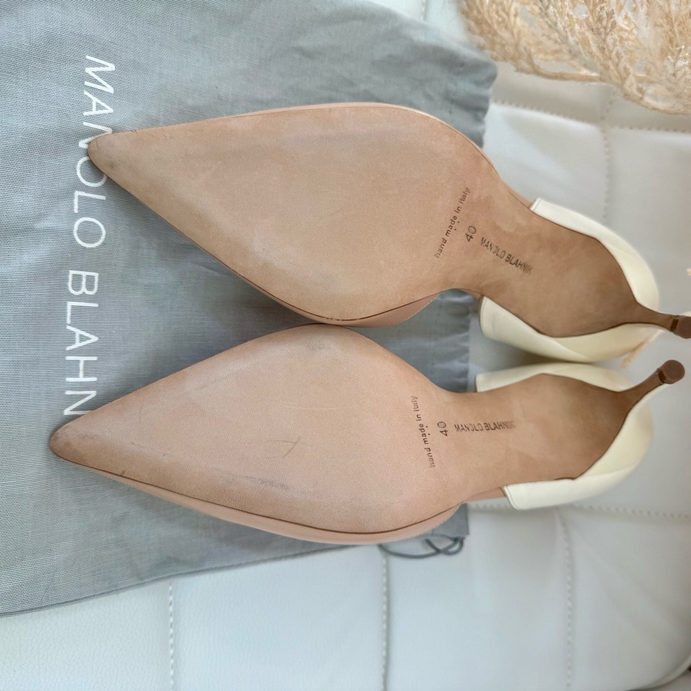 Manolo Blahnik Two-Tone Leather D’Orsay Pumps – Size 40 - Picture 6 of 11